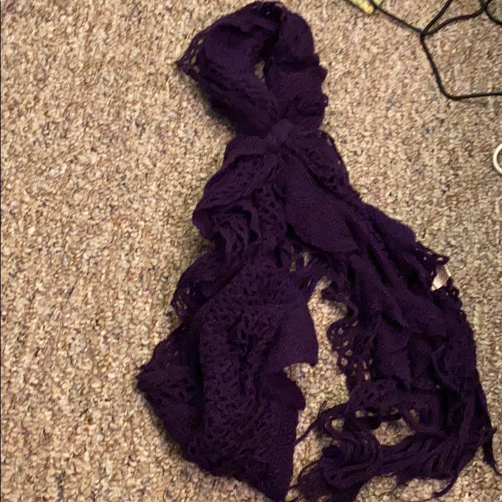 purple scarf